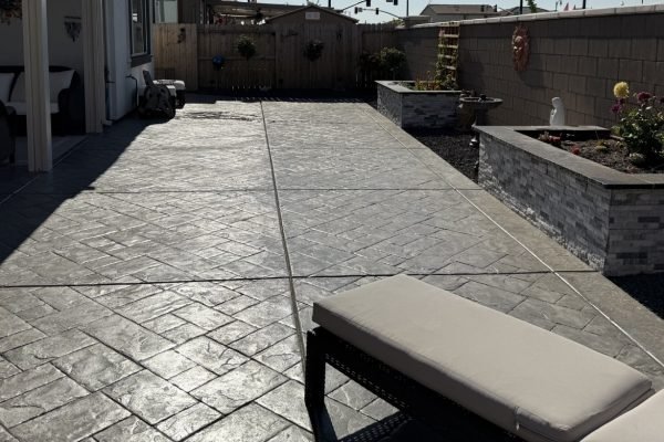 E99514F2-05EF-469C-8218-947197A2216F-min